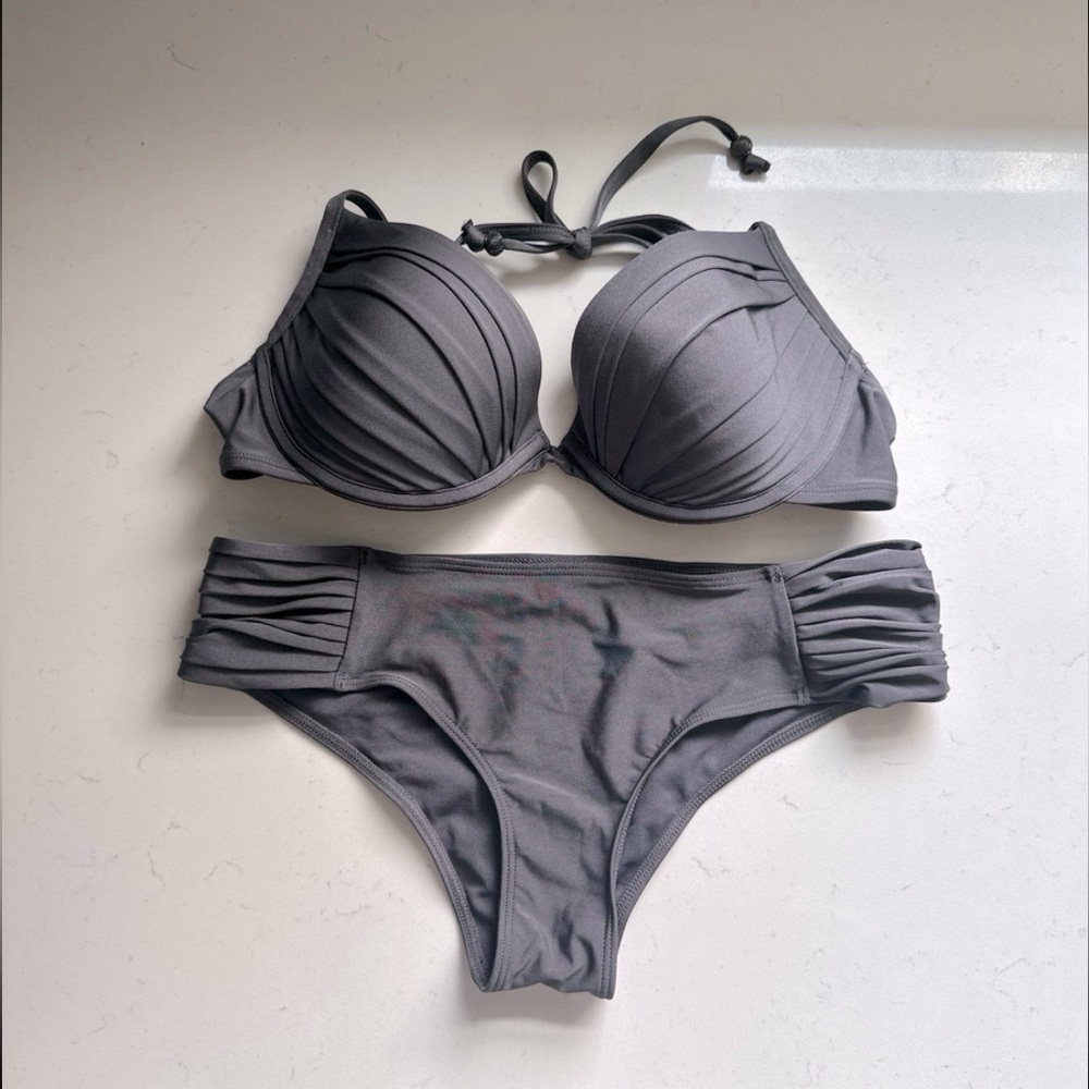 Bathing suit set